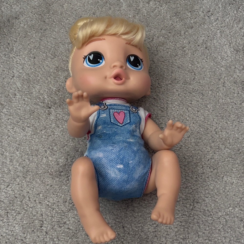 Baby Alive Crawl N’ Play Harper Hugs Doll